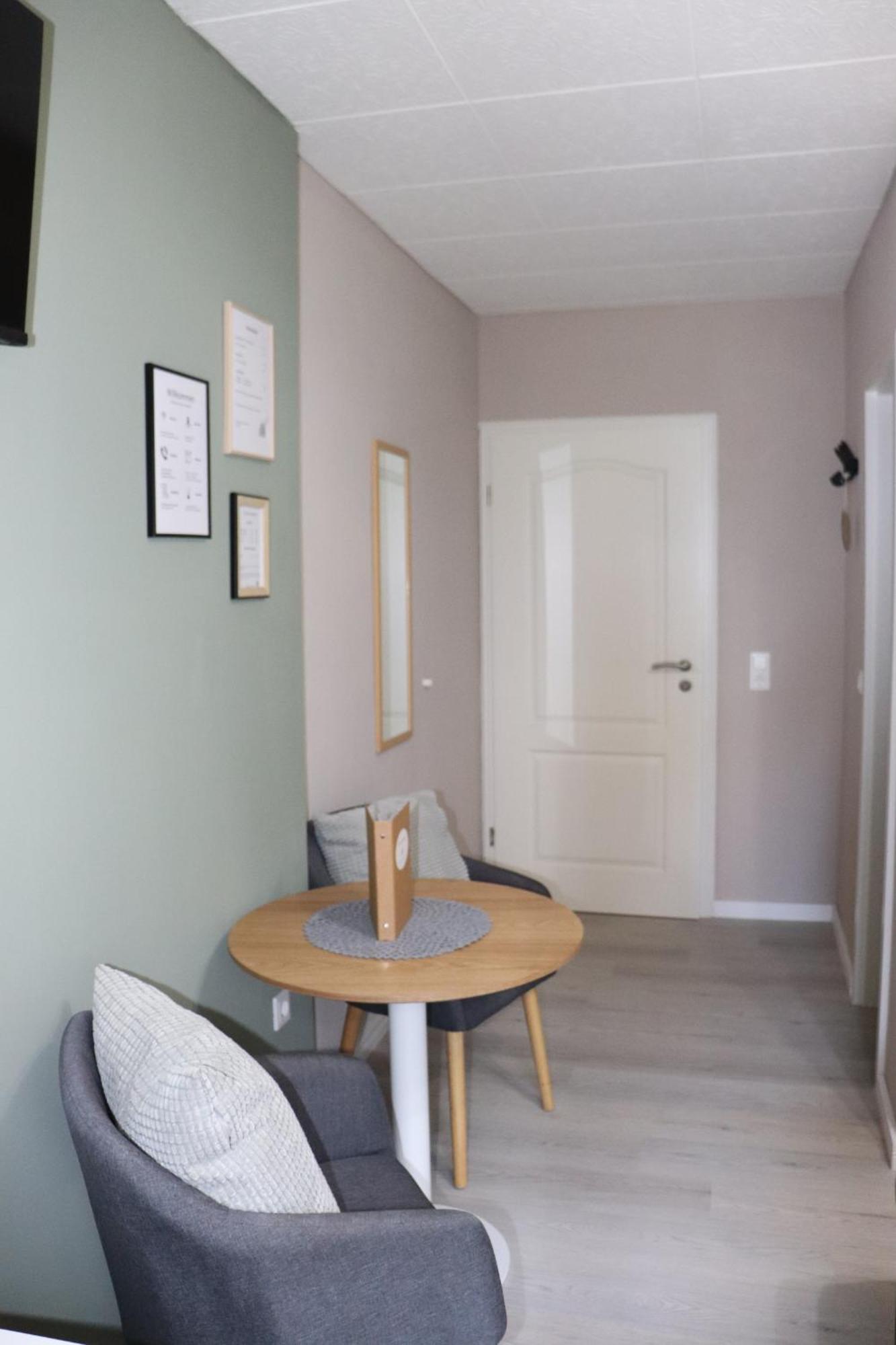 Pension Und Apartment Landhaus Fricke Calden Exterior foto